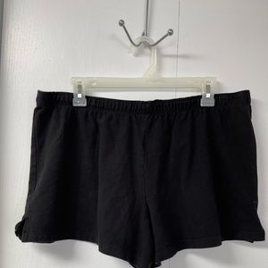 Athletic Works women’s shorts. Size XL. Black